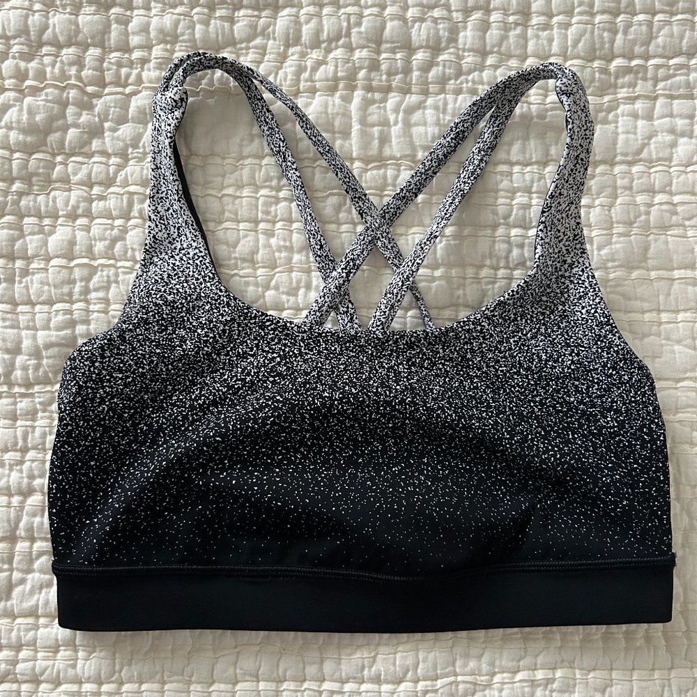 Lululemon Energy Sports Bra Size 6* Very Good Condition